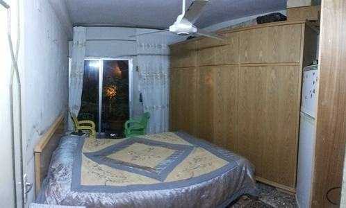 شقة سكنية في موقع تجاري ممتاز