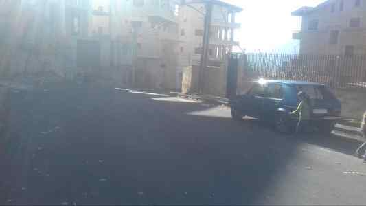 شقه بموقع مميز على شارع عام