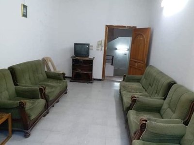 عقار للبيع مع السطح