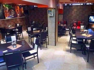 مطعم كامل الجهيزات للبيع