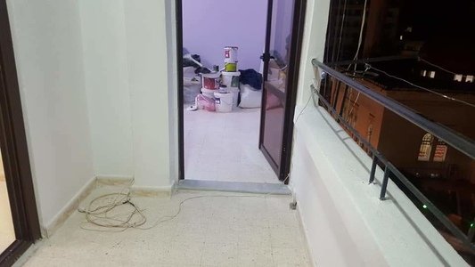 شقه للبيع على الشارع
