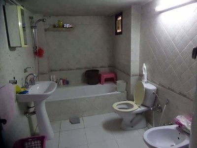 شقه اطلال مميزه على الحديقه