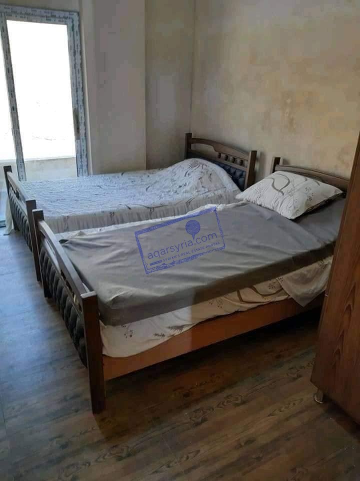 شقة للبيع مع إطلالة مميزة