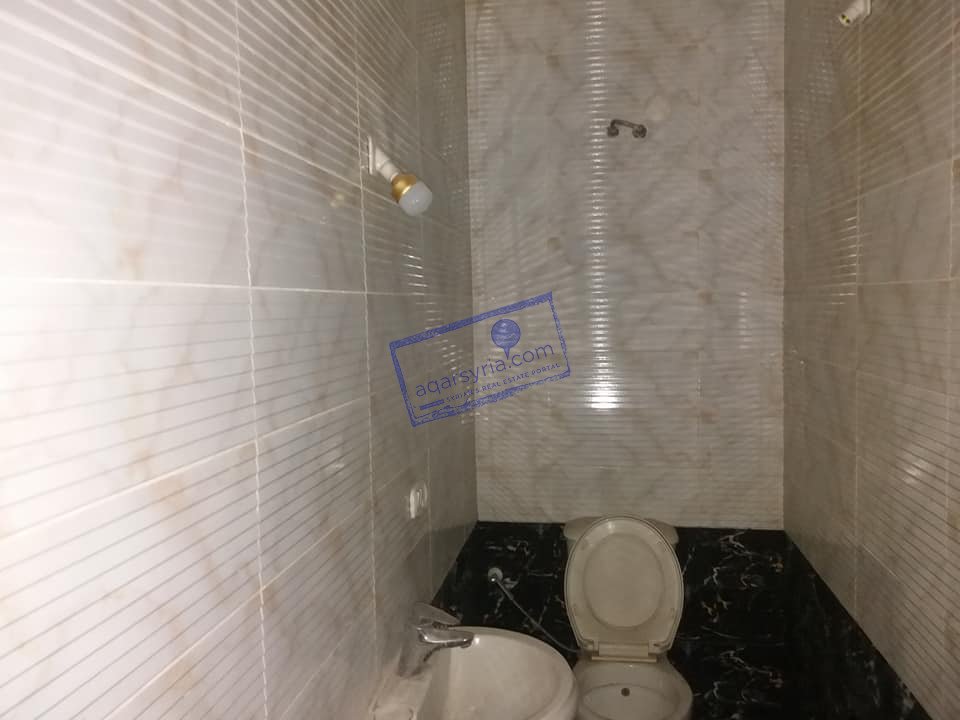 للبيع 3محلات بالفرقان