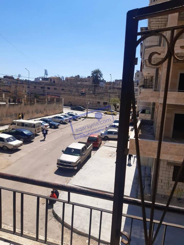للبيع منزل بمشروع الزين