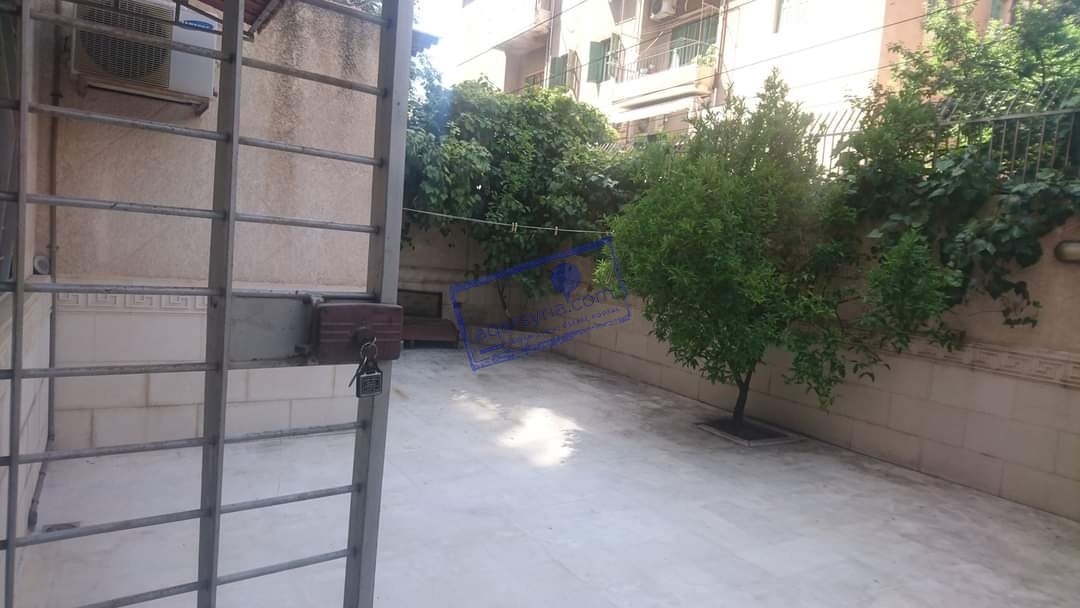 شقة للبيع