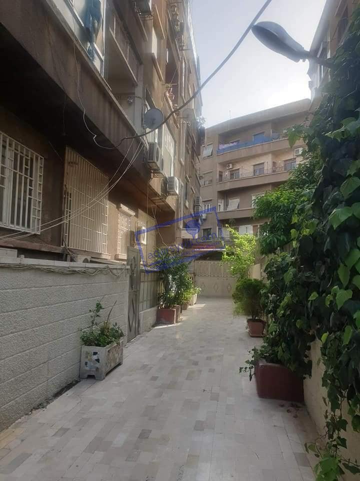 لبيع شقة بمنطقة المزرعة – طابق : ثاني مساحة : ١٤٥ متر