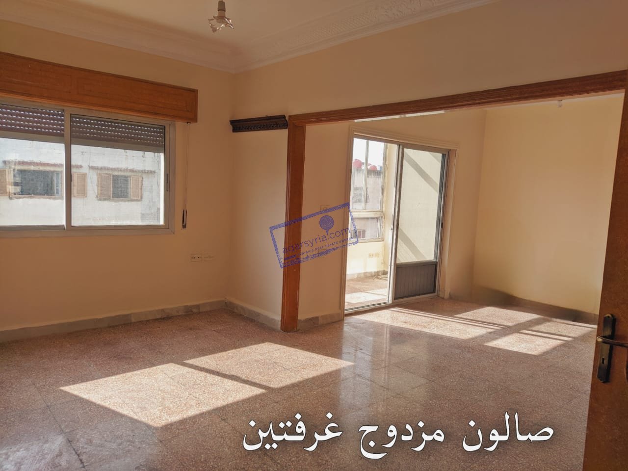 شقة جاهزة للبيع /ضاحية الأسد/ قريب من بنك بيمو الجديد أول الضاحية مساحة 143 م