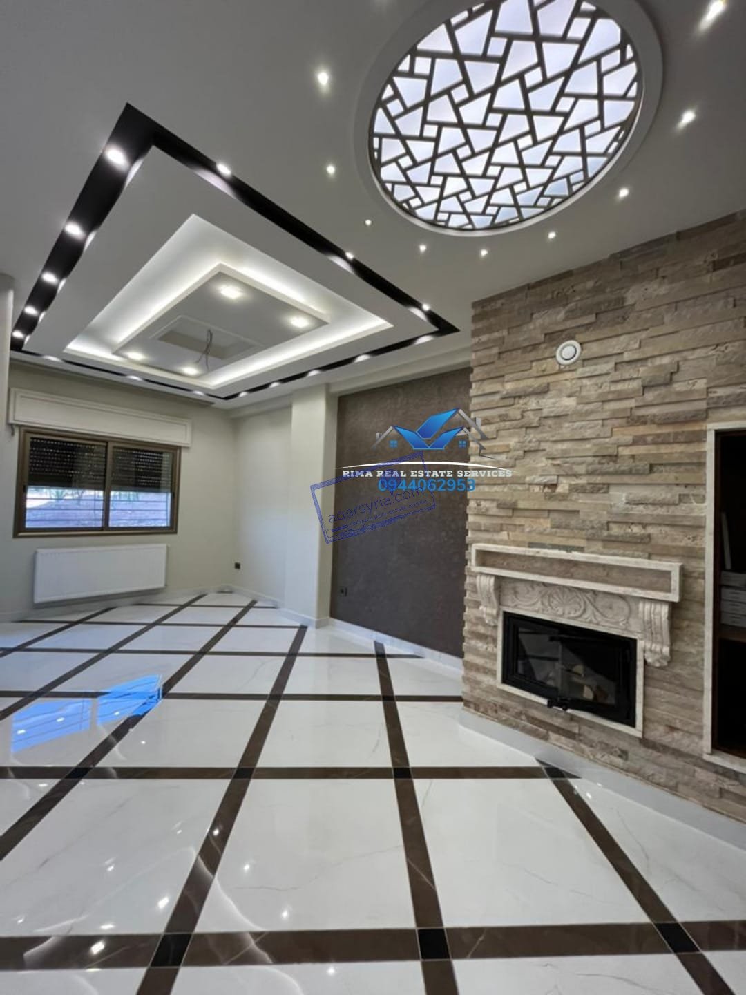 شقة تسليم فوري من المالك – المساحة الإجمالية : 320m² مؤلفة من (داخلي 220m² // حديقة 100m²)