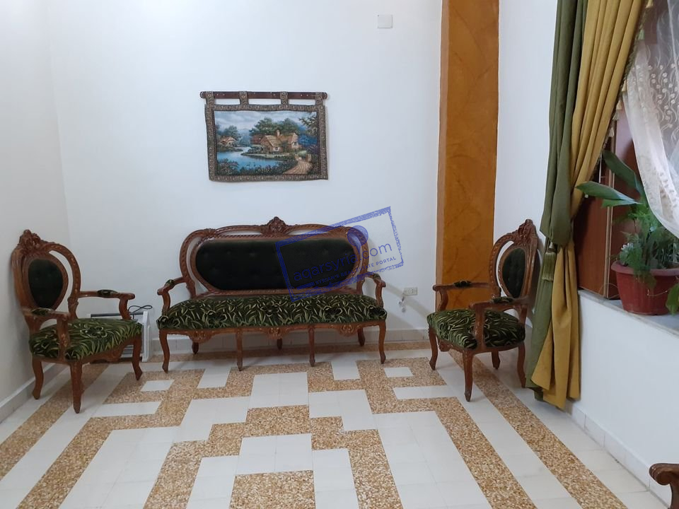 للبيع منزل في دمشق- طابق ثاني فني قبل الاخير مساحة 150 متر