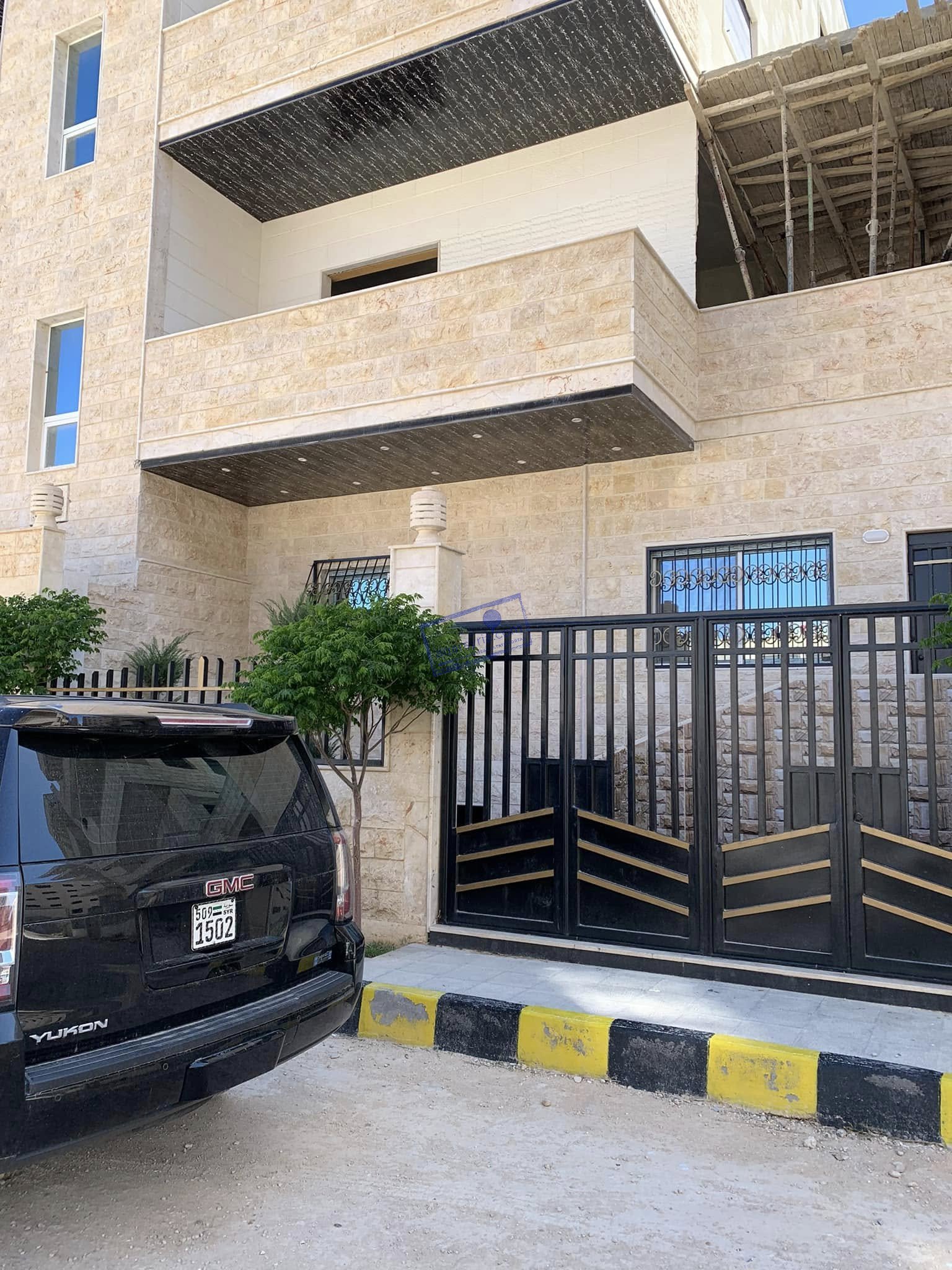 تسليم فوري ومباشر من المالك مباشرة شقة ارضية جاهزة للتسليم المباشر بمساحة 216 متر