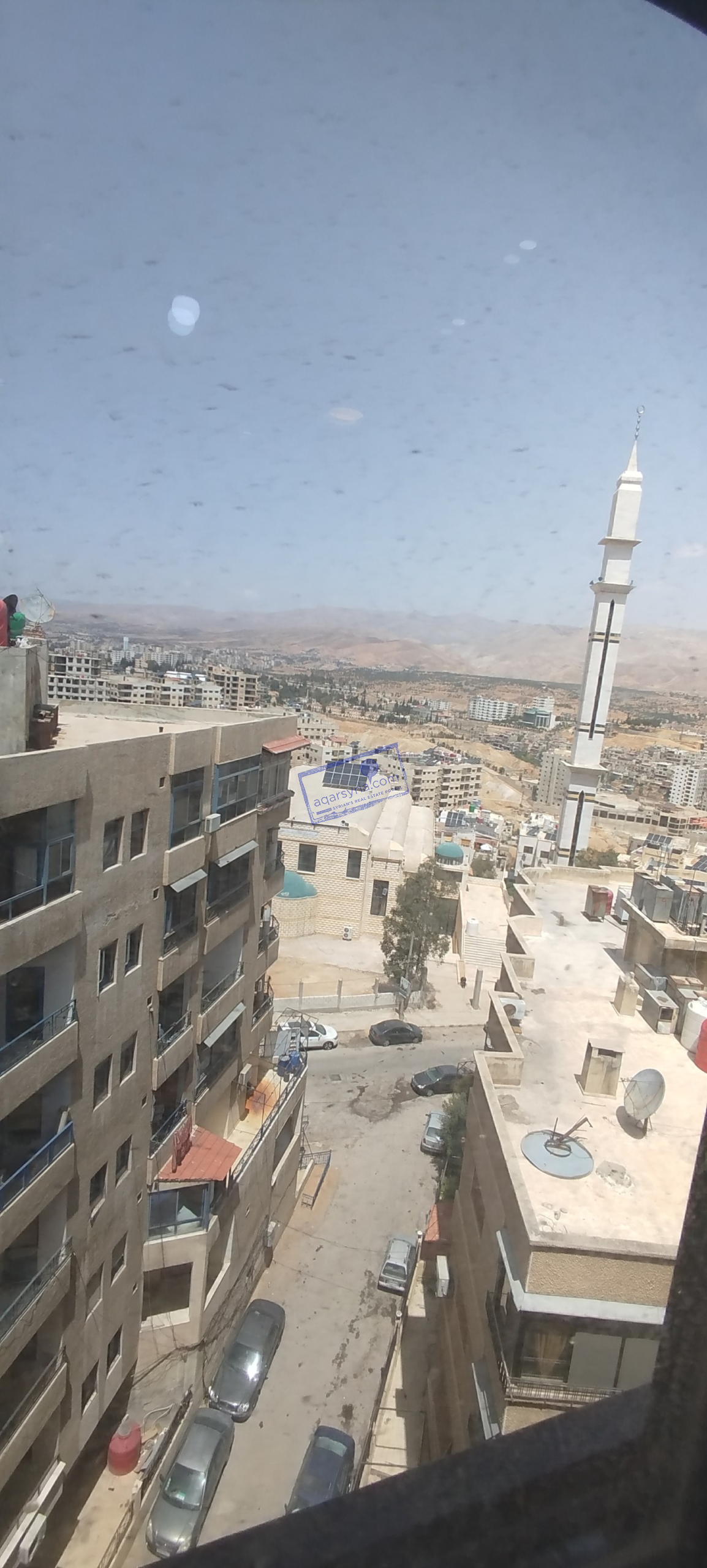 شقة مع السطح والطاقة الشمسية