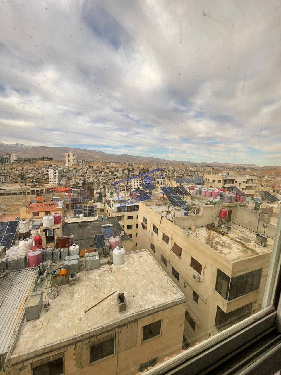شقة ما بتتكرر مرتين لحقوا العرض