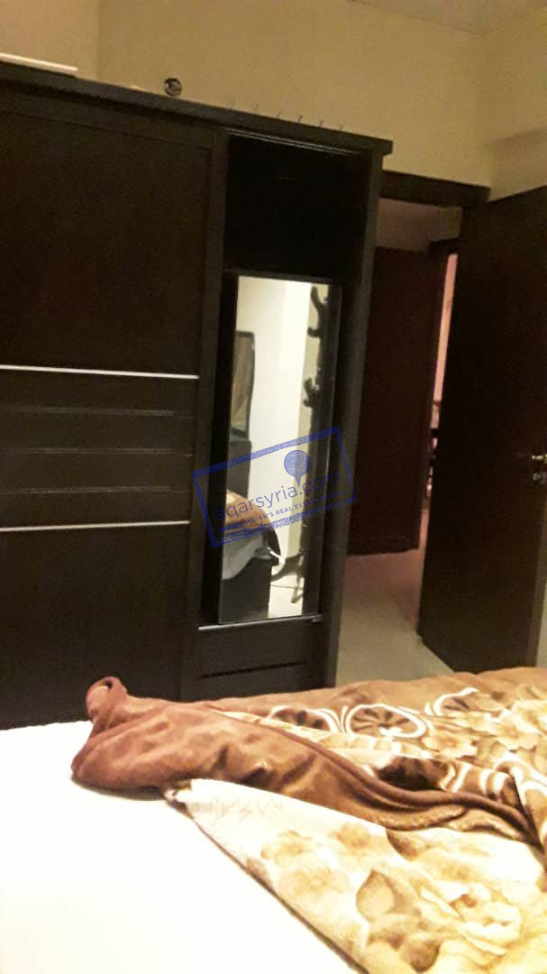 شقة مفروشه مرتبة عالجاهز للبيع بمنطقة راقية وبسعر لقطة