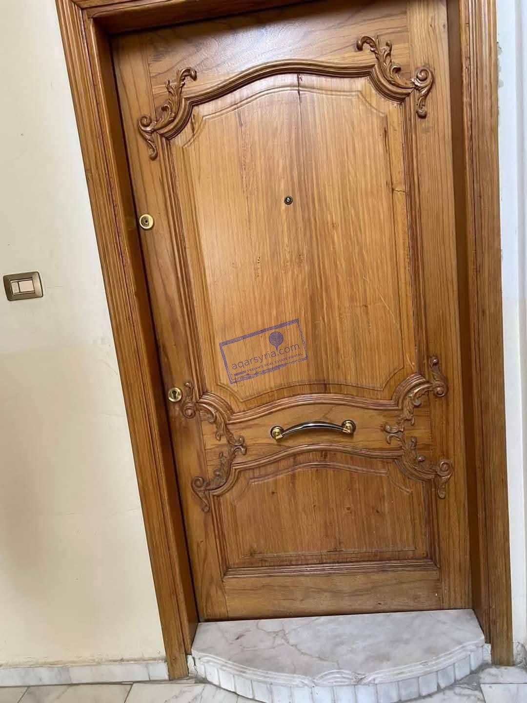 نحنا_منسهلك_الطريق بدك تسكن و ترتاح؟ شقة مع تراس وإطلالة حلوة للبيع