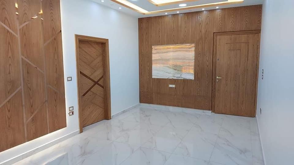 لعشاق الرفاهية و الذوق الرفيع للبيع شقة سكنية في أول أشرفية صحنايا بكافه المميزات الراقيه بس اطلع بالبوست واسمتع بكل كلمه عن الخدمات المتوفره