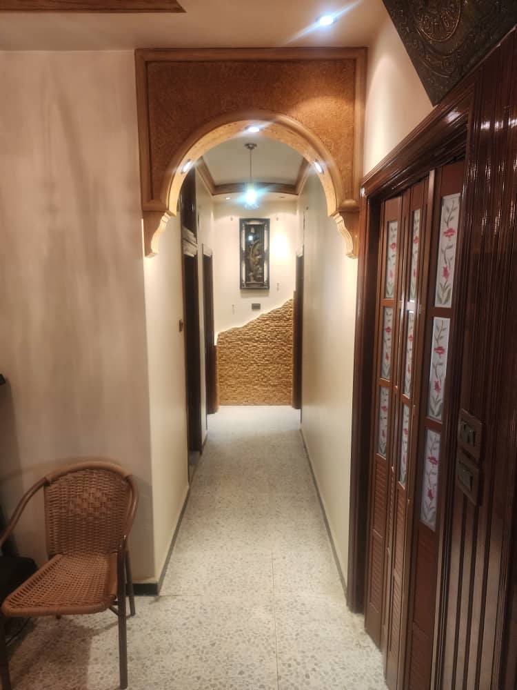 شقة تمليك بسعر الإيجار مفروشه وجاهزه للسكن فورا بالاضافه الي كاميرات مراقبة للبنايه والسعر نتفه لا تضيع الفرصة