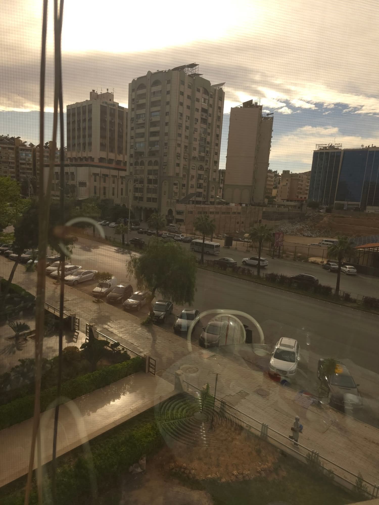 #للاجار #شقة #مفروشة #او #بدون #فرش #الاكساء : جيد جدا وأطلاله العقار خيال