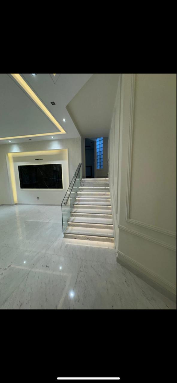 عيش الرفاهية في أرقى المجمعات السكنية.استاجر اليوم وابدا حياه فبيت مريح .