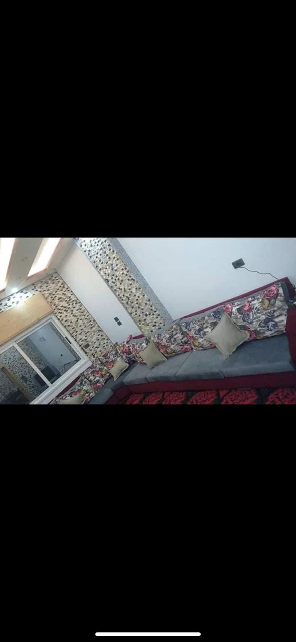 عقار للبيع بيجنن ديزاين عصرى وموقع ولا اروع ..فرصه مابتتعوض !.