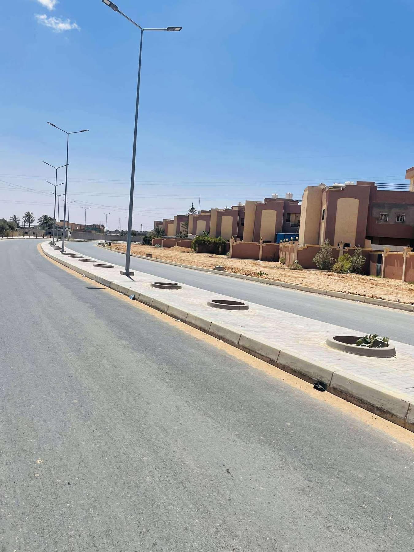 للبيع منزل أرضي في الوحدات السكنية – قرب كوبري سوق الخميس.