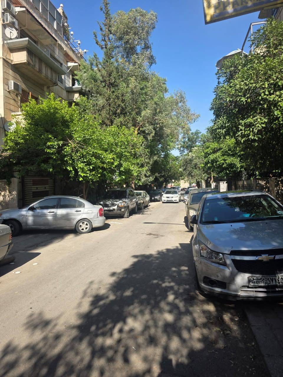 منزل للبيع بسعرر لقطة • وبأحياء دمشق الراقية.