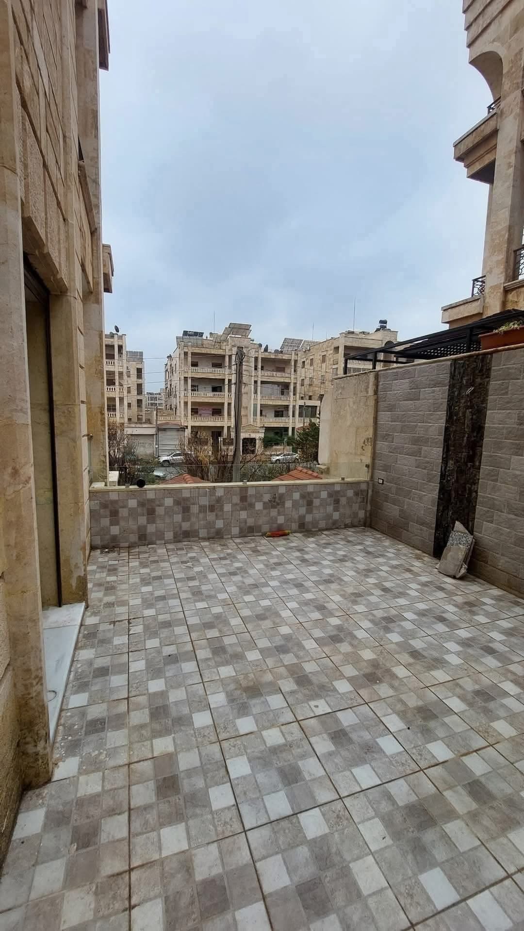 بيت بجمعية الزهراء جانب جامع فاطمة