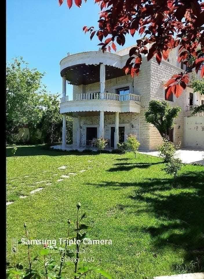 للبيع فيلا ملكية بسعر لقطة مع الفرش كامل وموقع ممتاز