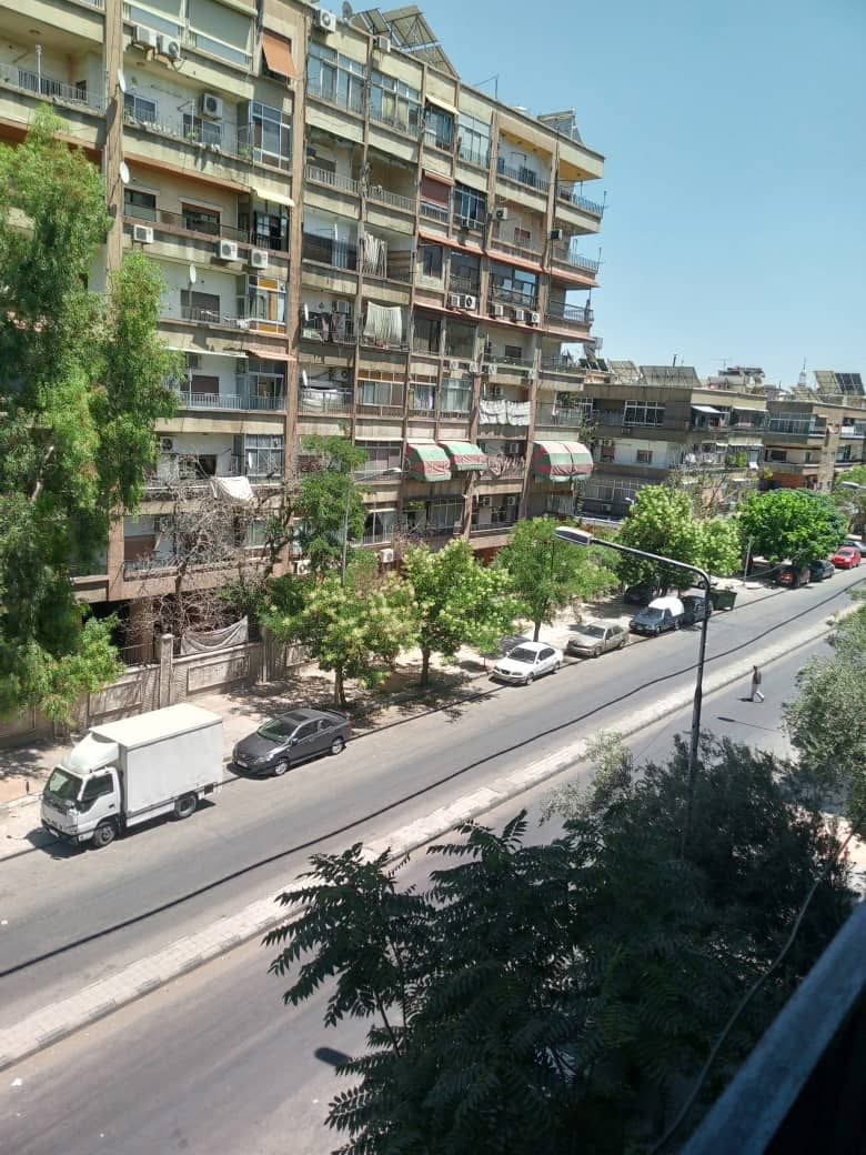 للبيع منزل بالزاهرة القديمة مقابل فلافل الجسر