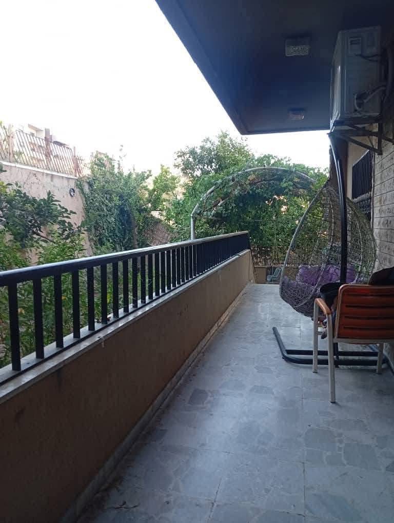 حاميش عند مطعم حكاية جبل ابنية حي المنارة