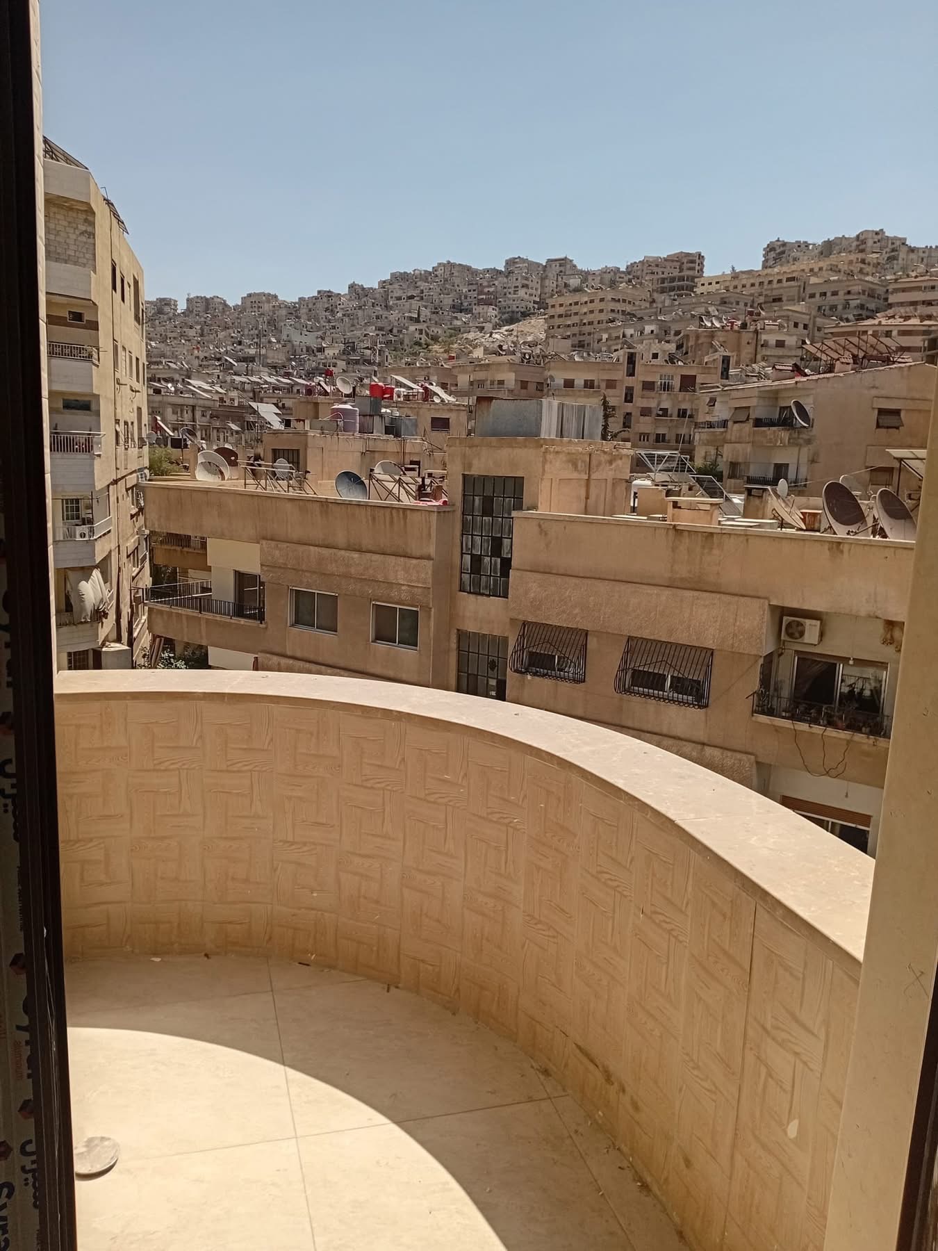 شقة بقدسيا نزلة الأحداث بالقرب من فندق الدانا
