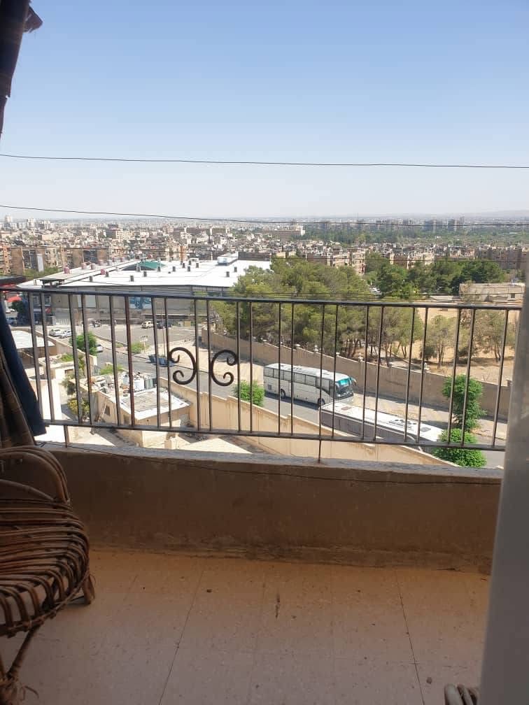 شقة سكنية بدمشق .. حاميش خلف مول قاسيون