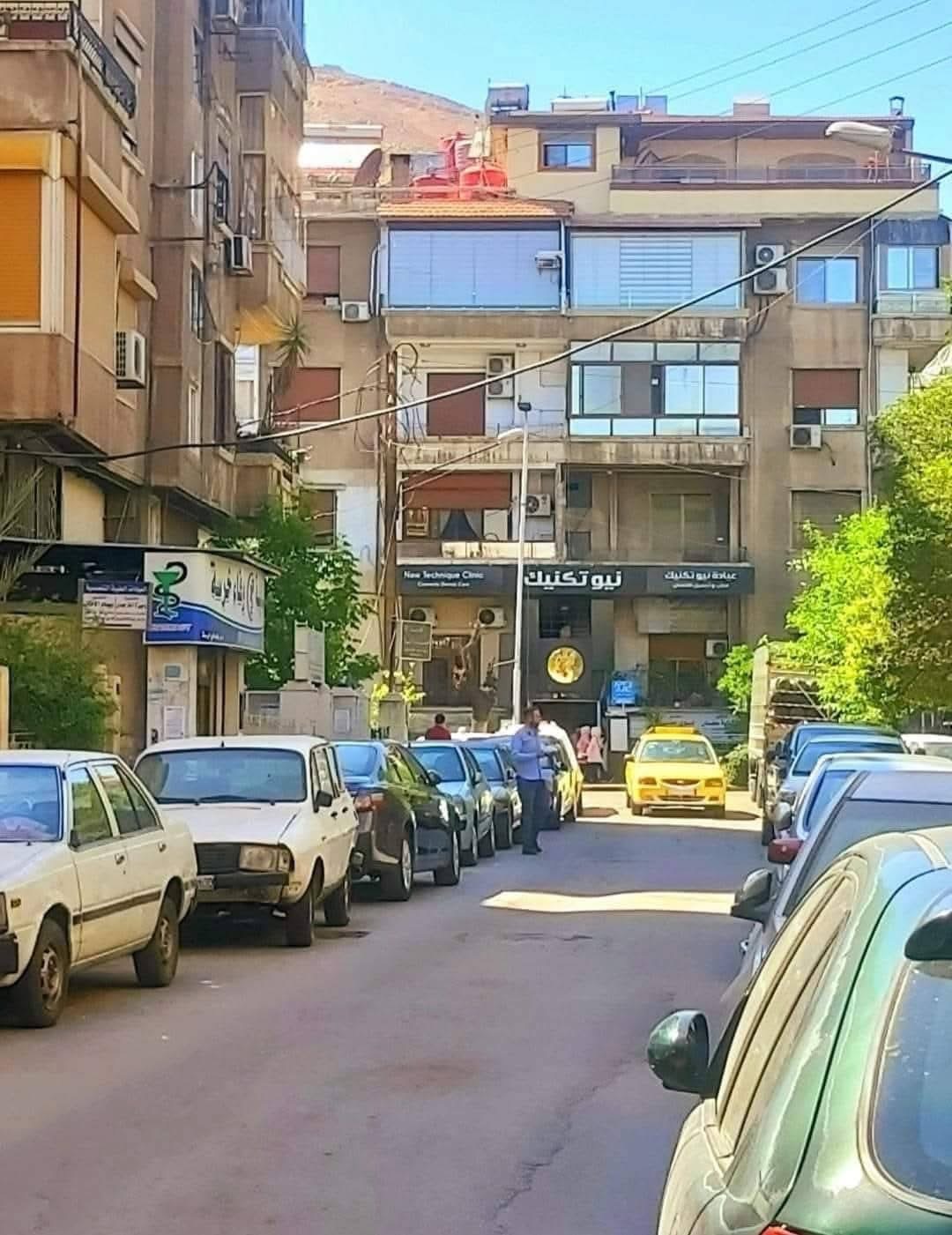 شقة بدمشق .. منطقة الشهبندر .. مقابل بيتزا رومتيكا جانب صيدلية وفاء خرسة