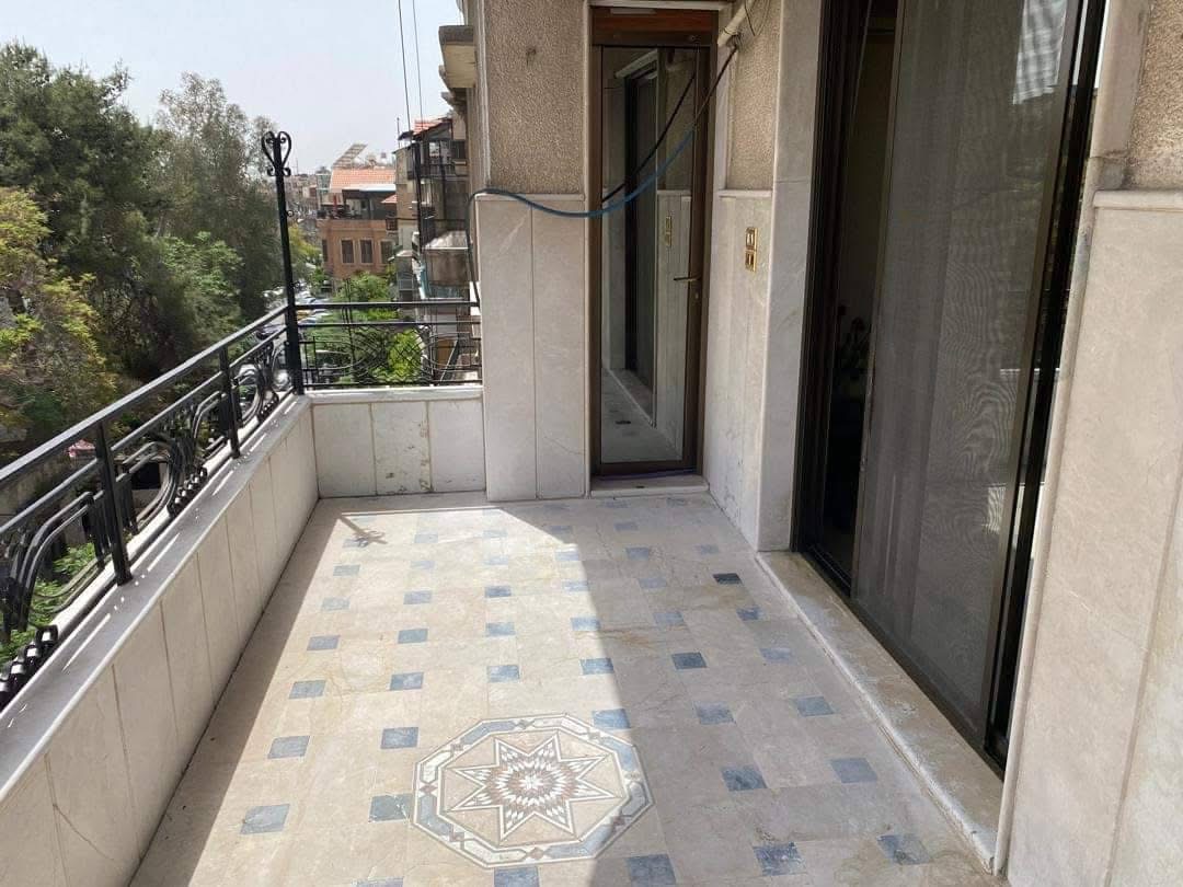 فرصة مميزة السكن الراقي في قلب دمشق!