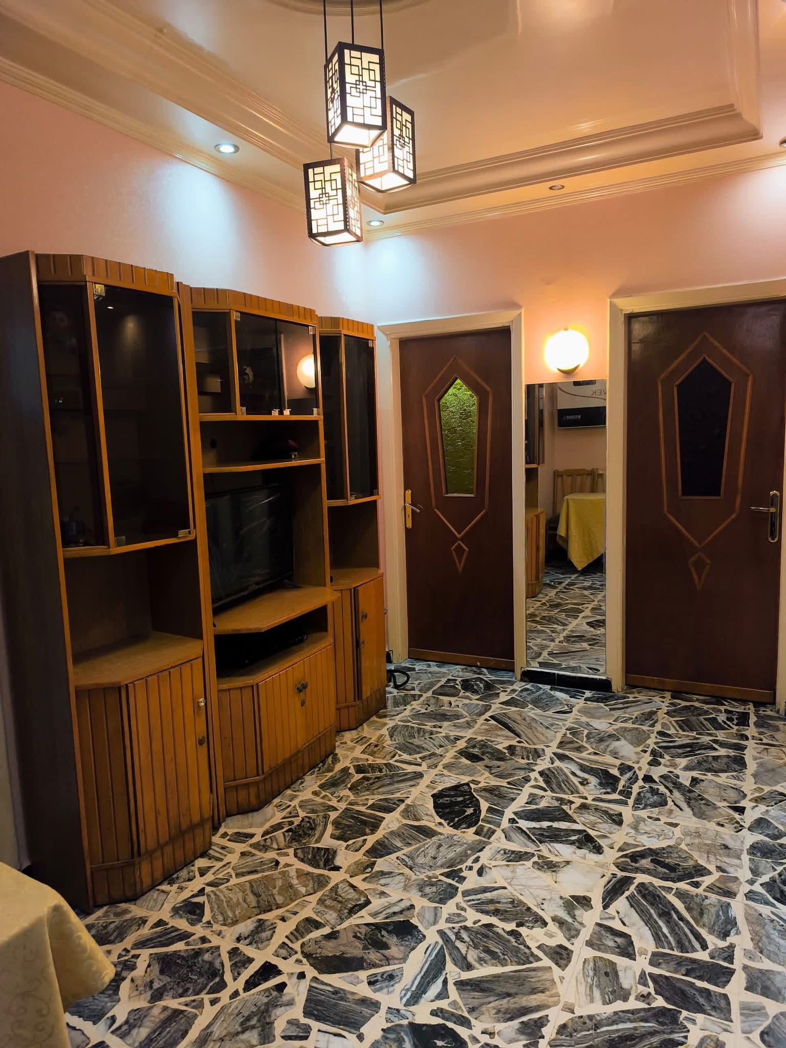 للإيجار السياحي مزه شارع المدارس