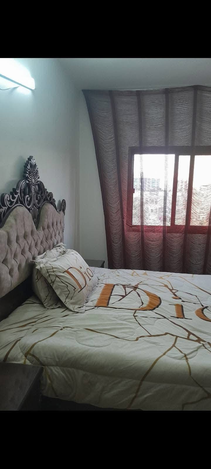 منزل مفروش ع شارع مزة الجبل بالقرب من بن ديوان