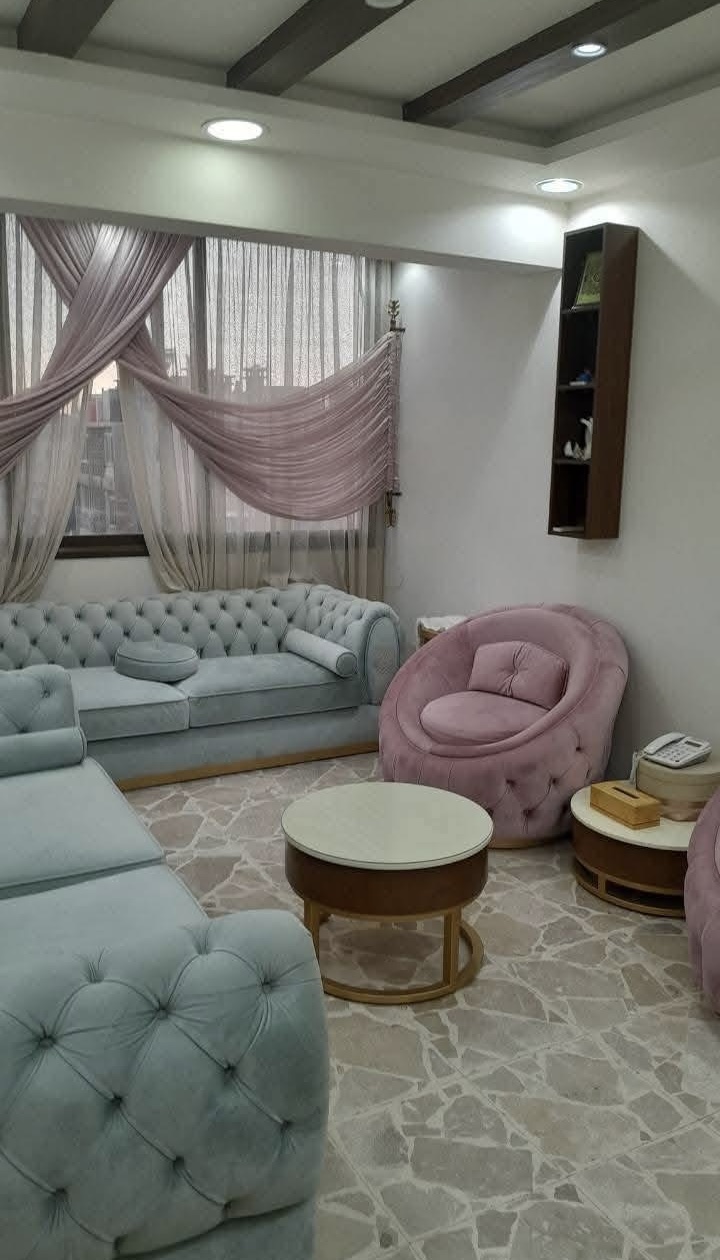 منزل مفروش ع شارع مزة الجبل بالقرب من بن ديوان