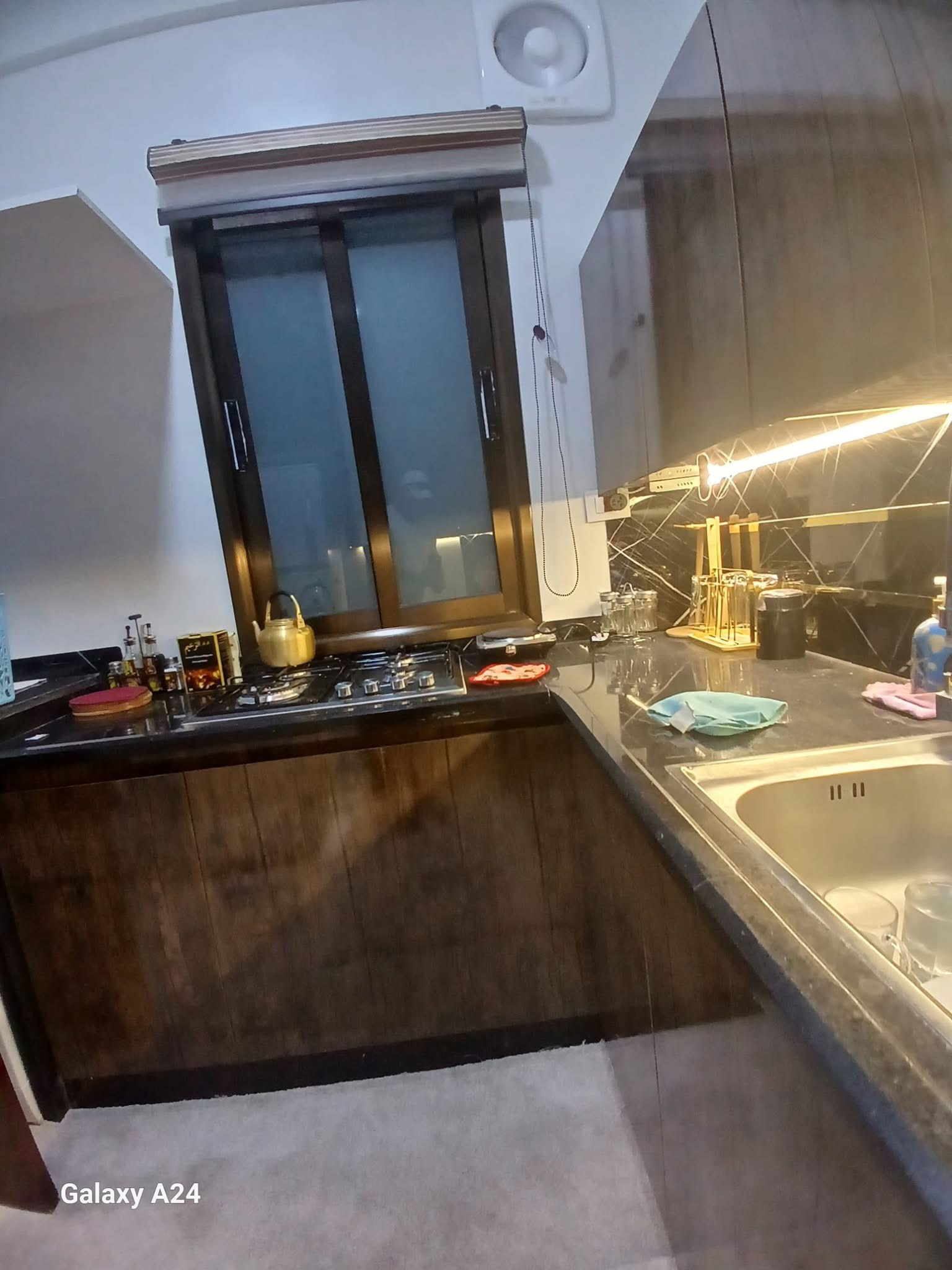 شقة دمشق مزه اخر طريق الجلاء