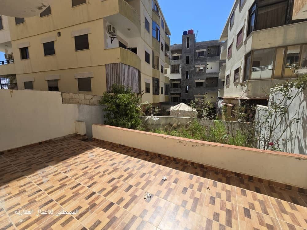 شقة جاهزة للسكن مقابل القصر في طرطوس دوير الشيخ سعد