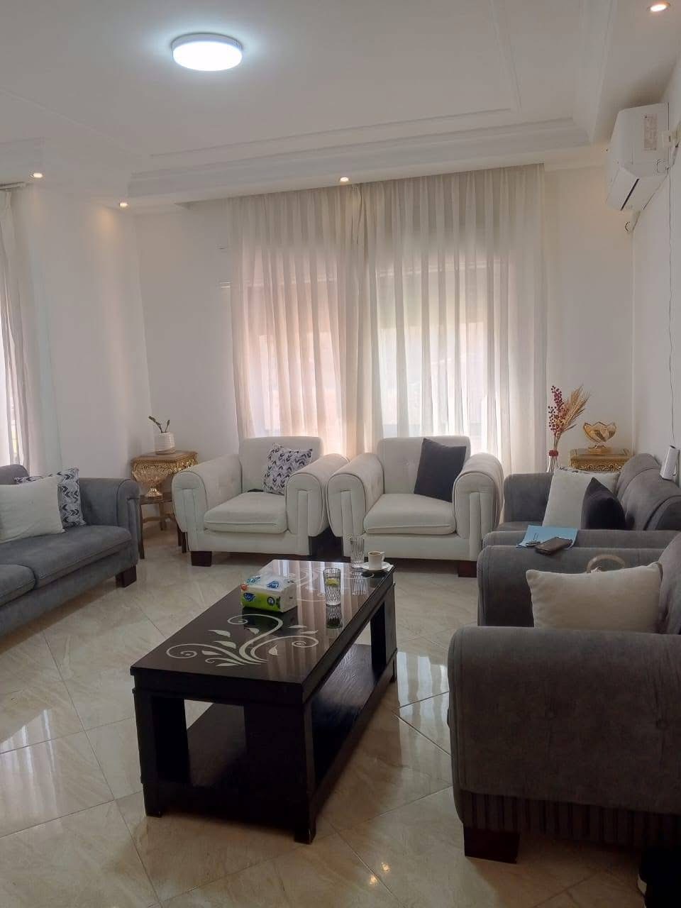 شقة فخمه في المدينة الرياضية