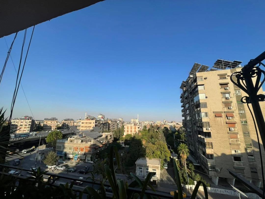 منزل اطلالة مفتوحة كورنيش الميدان جانب جريدة تشرين
