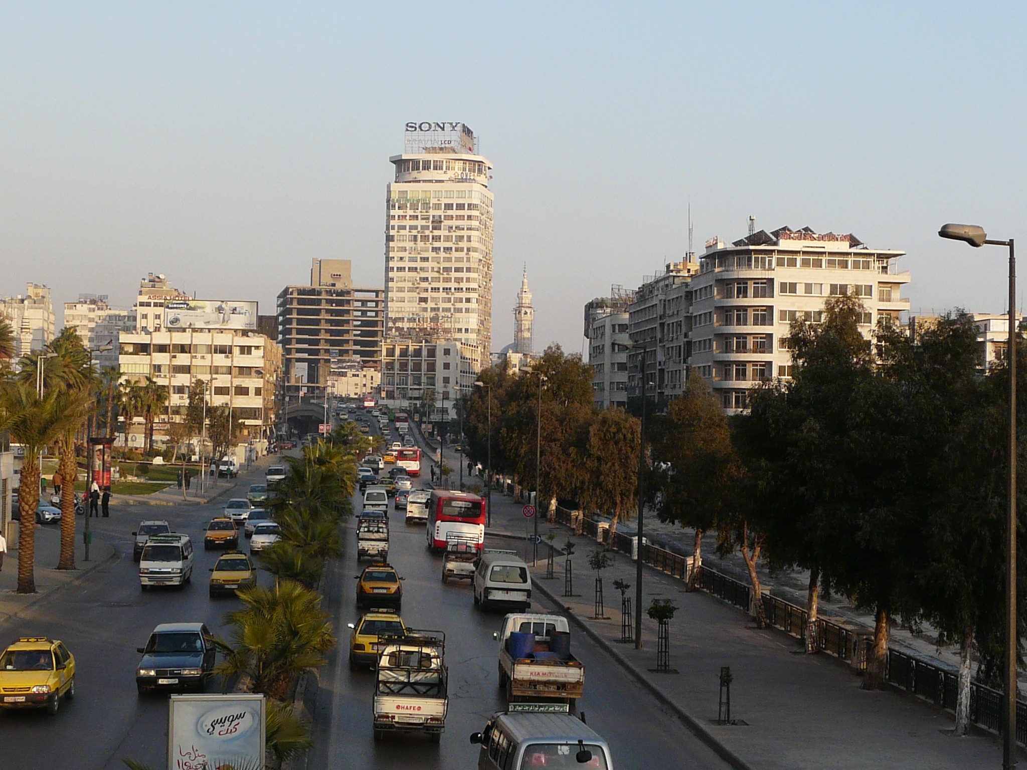 بيت العقار الحديث