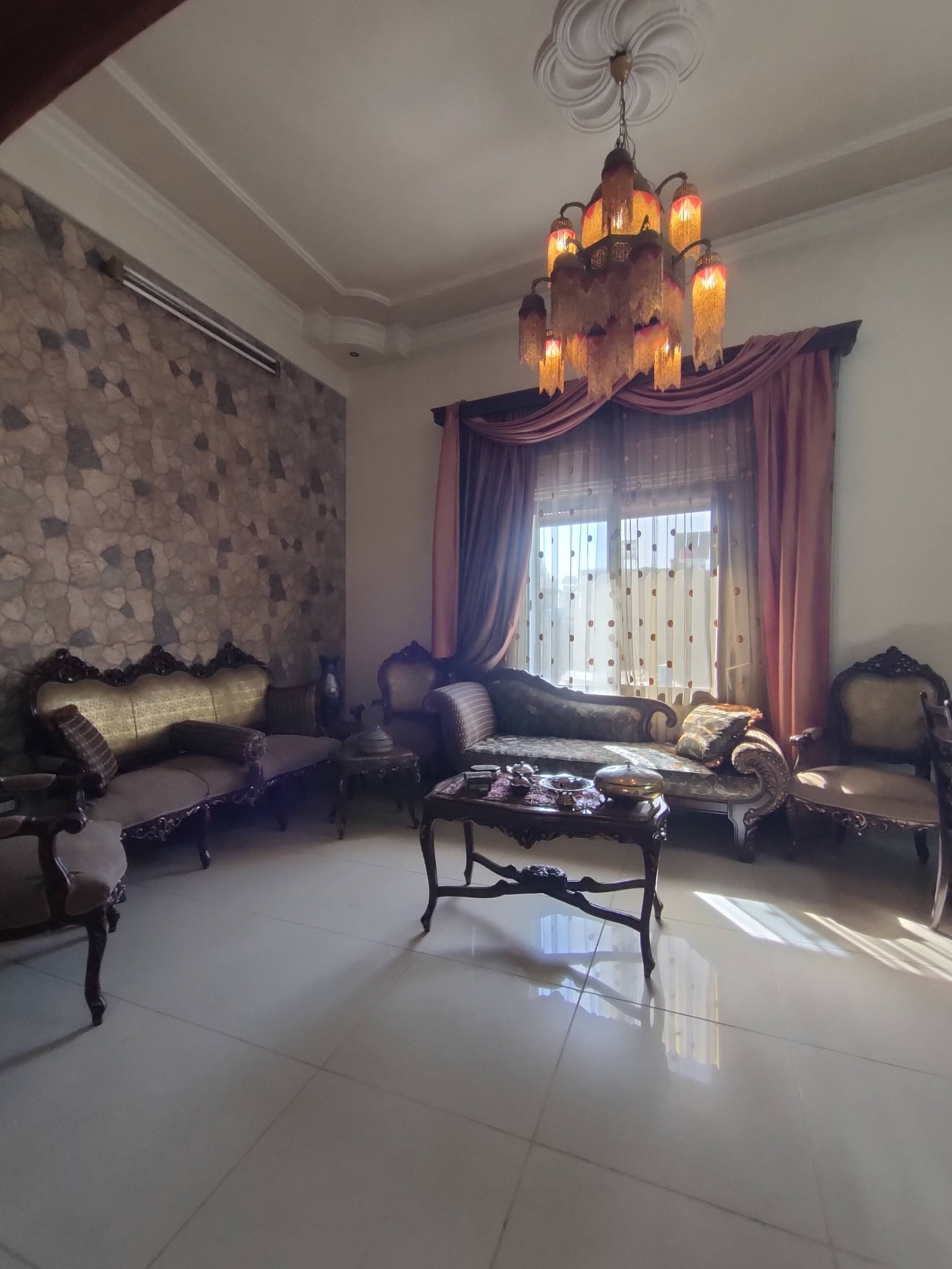 شقة مع الاسطوح ، مساحة ١٢٠ م ، سطوح ١٢٠ م