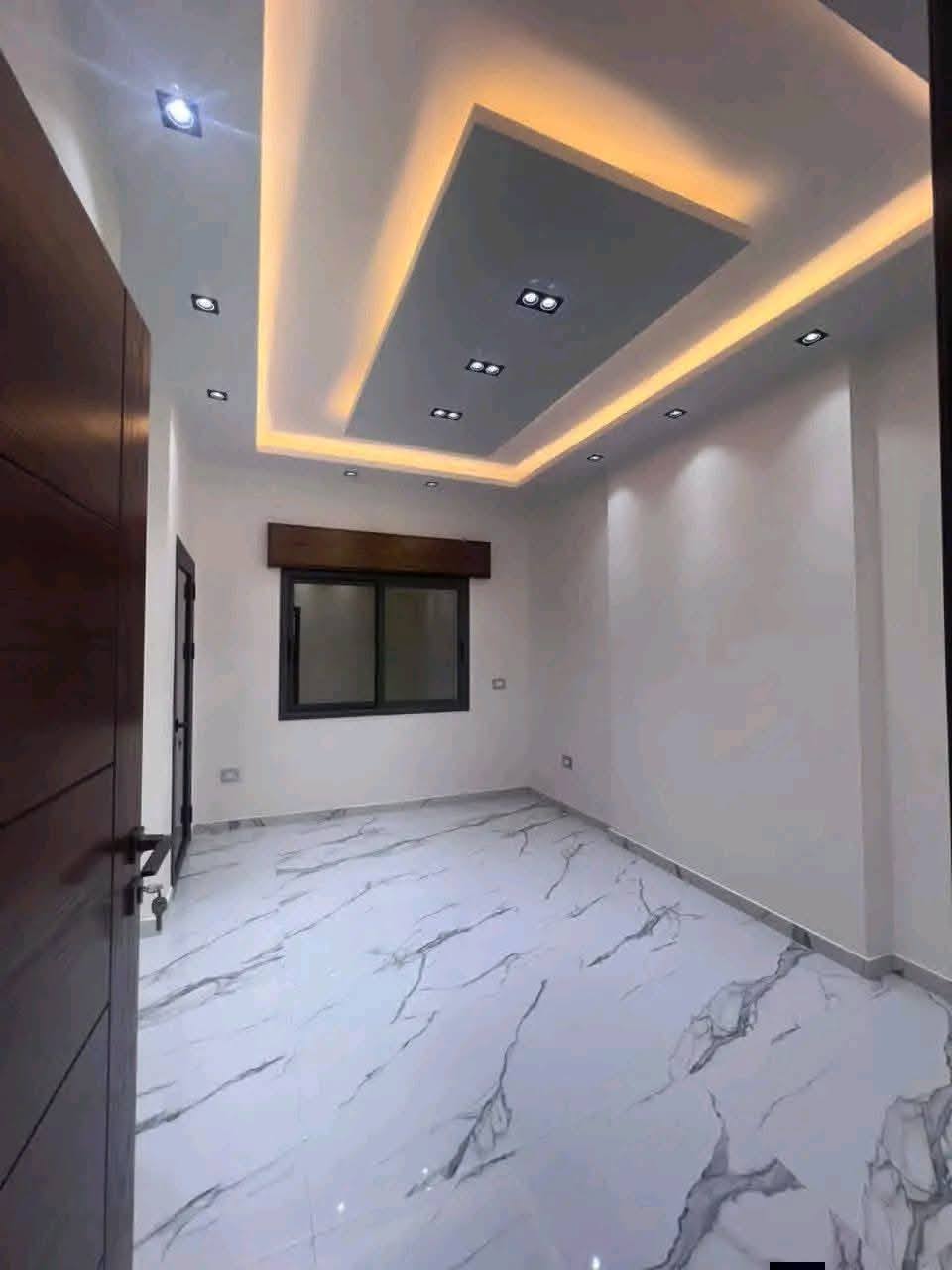 المساحة 100متر الاكساء سوبر ديلوكس