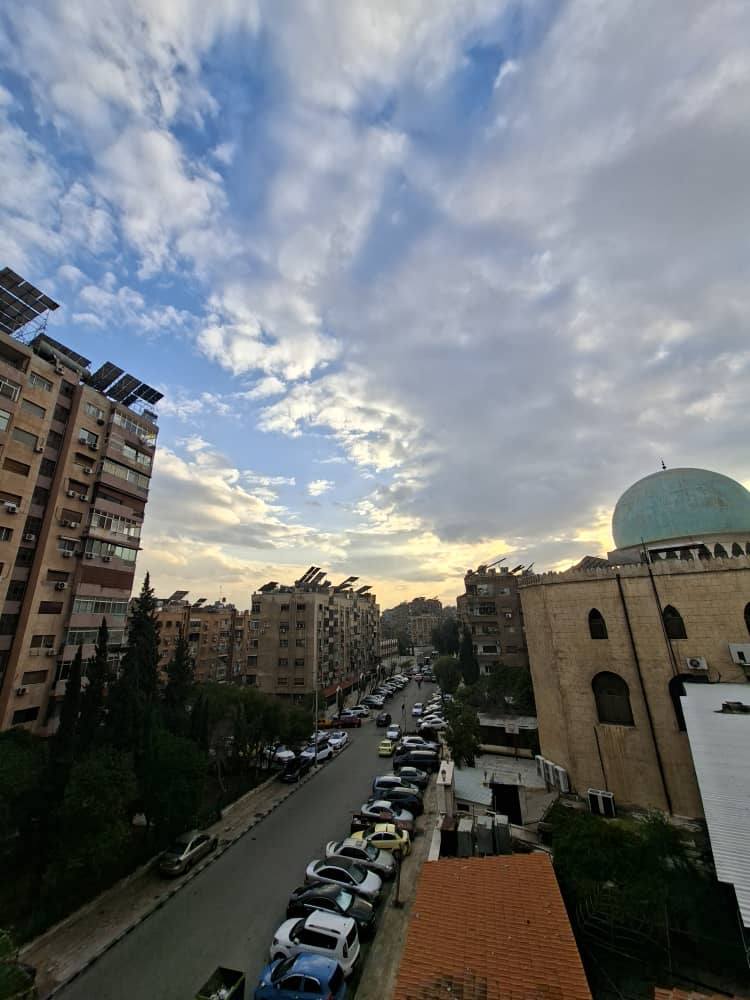 طابو أخضر ، يوجد باركنج وناطور واصانصير وطاقة