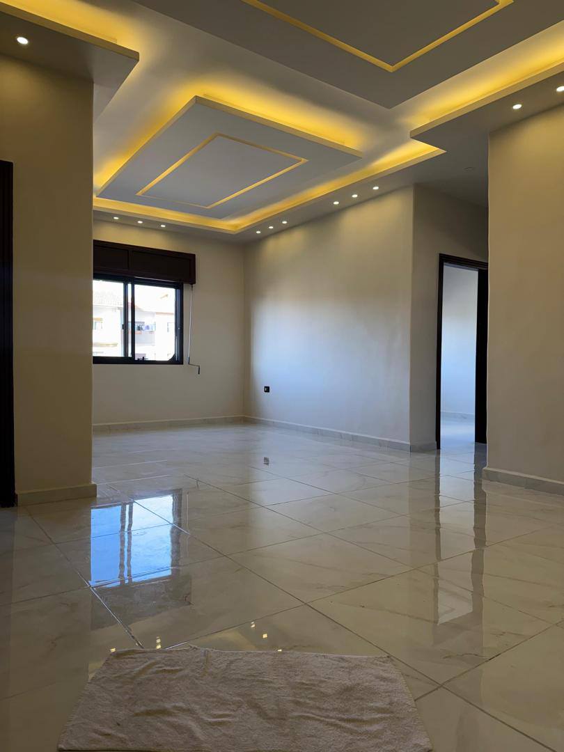 من المالك مباشرة