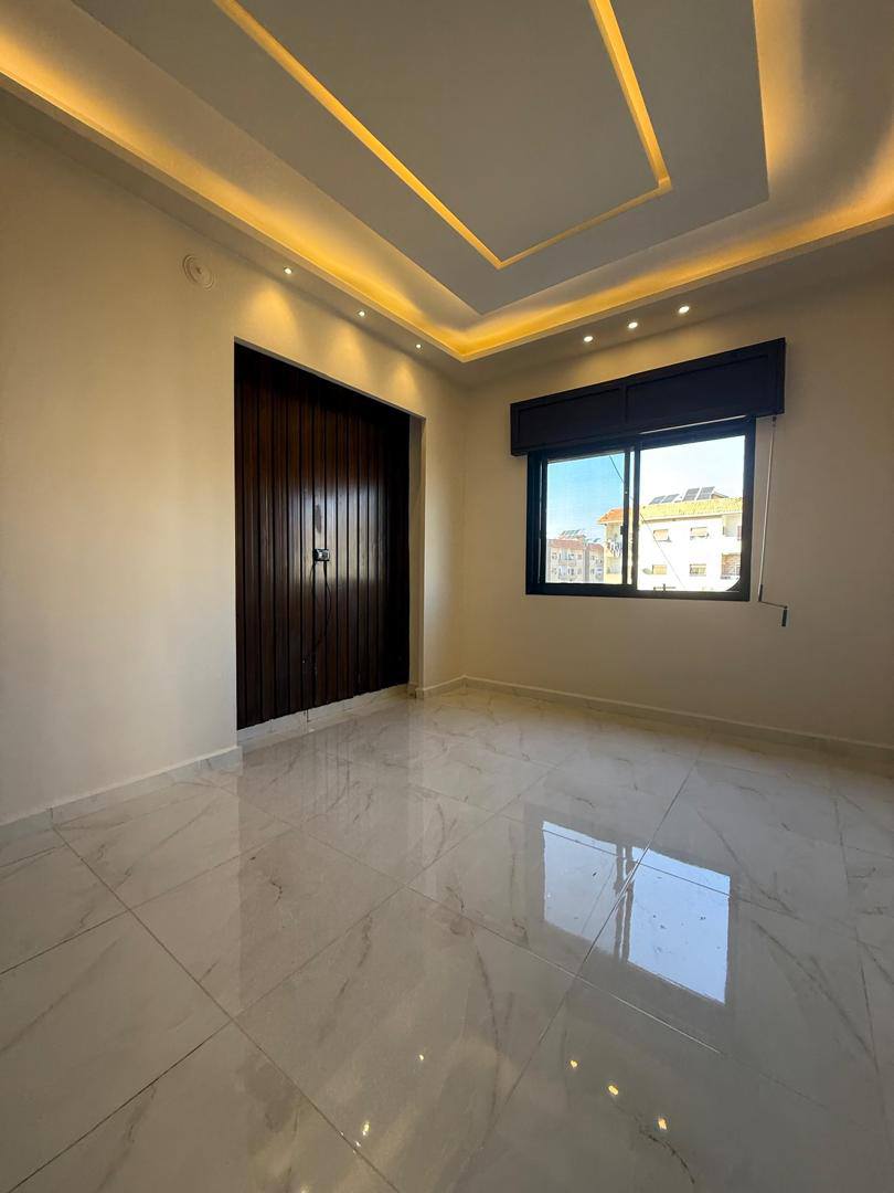من المالك مباشرة