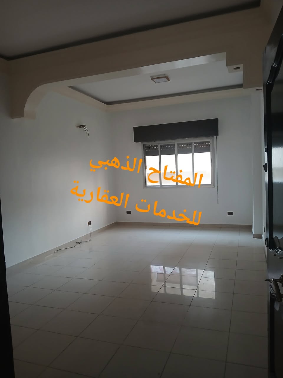 سعر مغري جدااا – إطلالة عالشارع