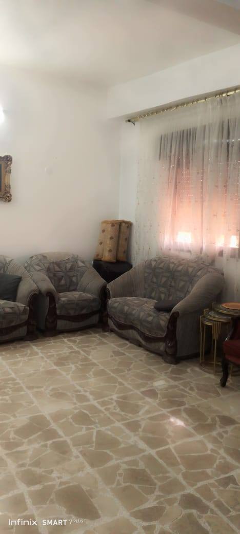 بسعر مغري منزل في شارع النيل – المساحة: 160 م²