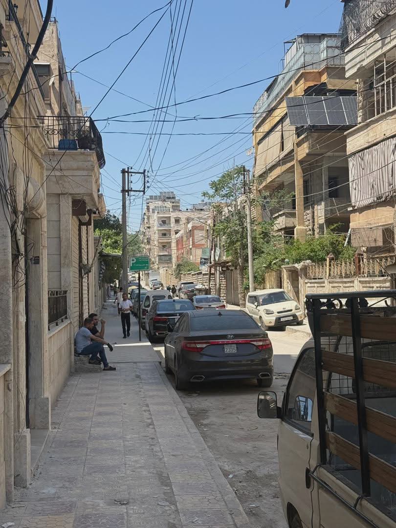 محل تجاري للبيع لقطة طابقين